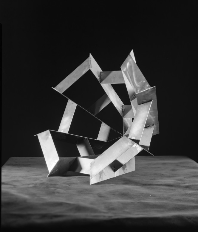 Szymon Zakrzewski. Archiwum Przedmiotów Wyobrażonych